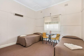Отель Centennial Hotel Gulgong  Галгонг